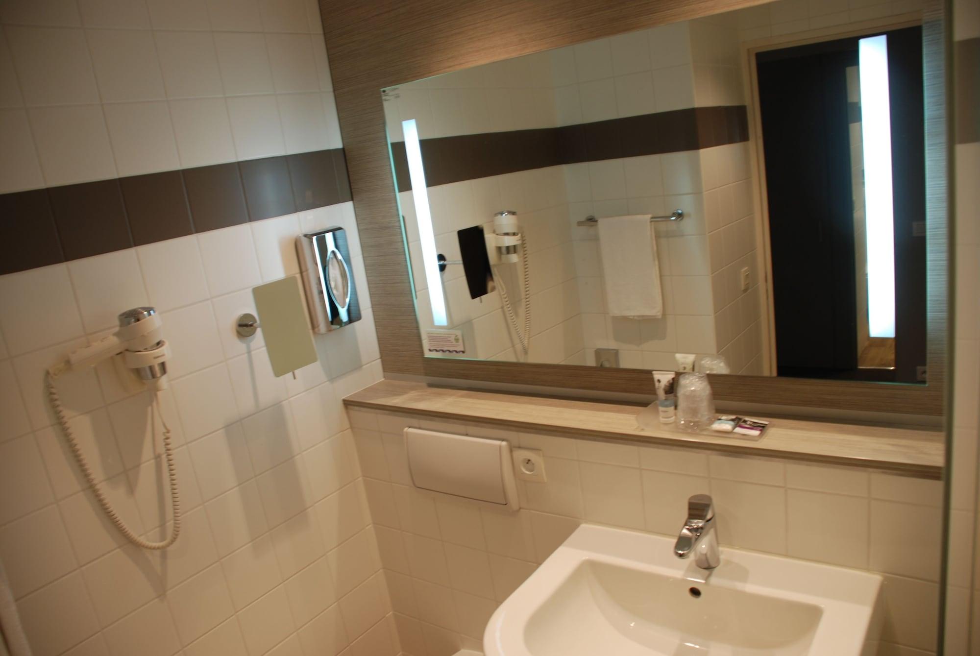 Mercure Batignolles Hotel 4*