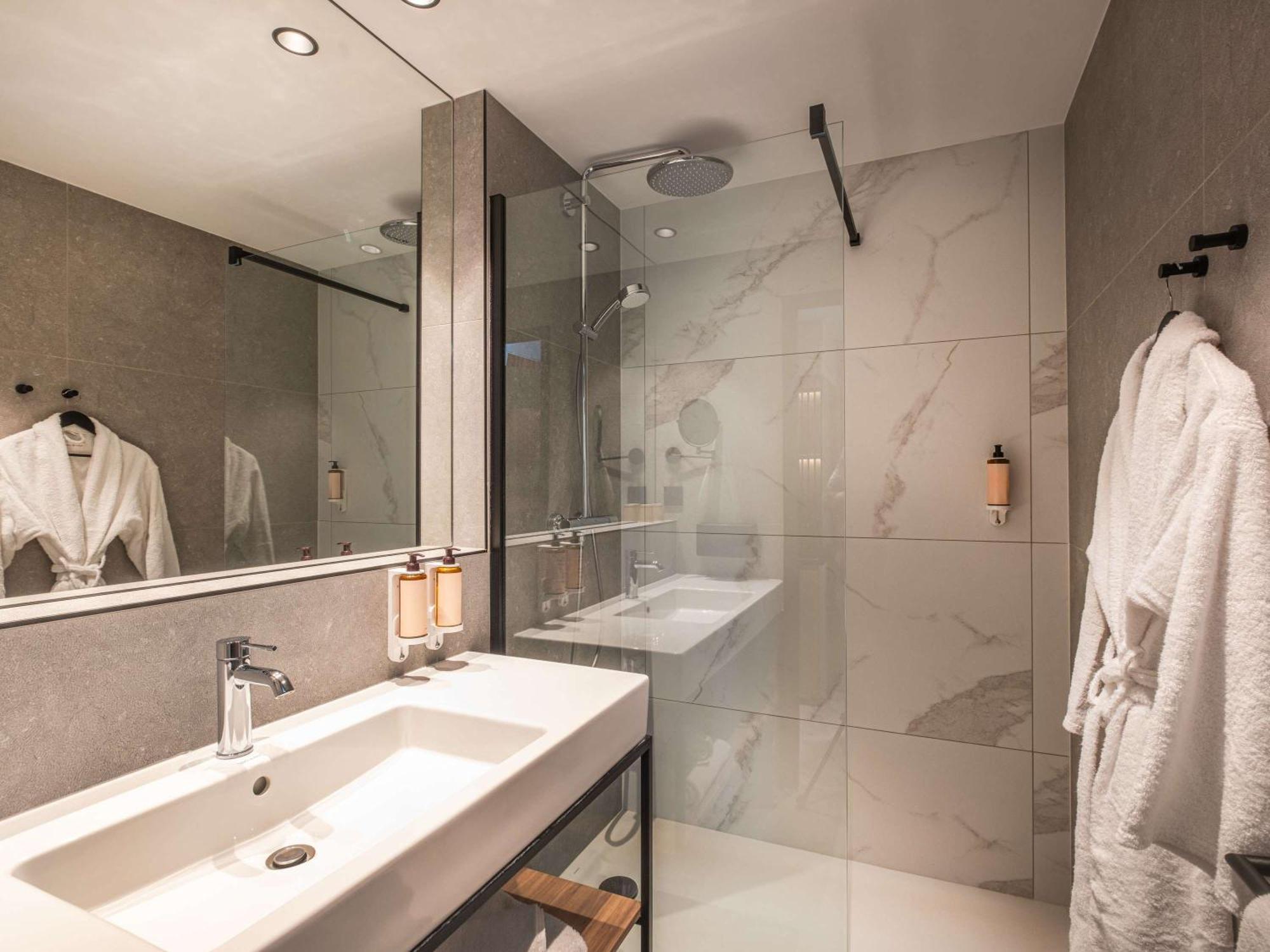 Mercure Batignolles