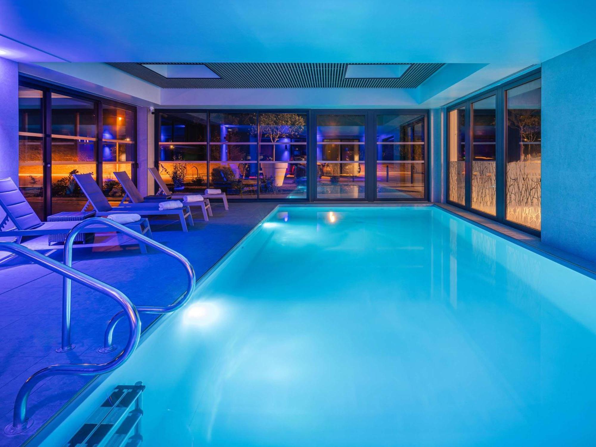 Hotel Mercure Batignolles 4*
